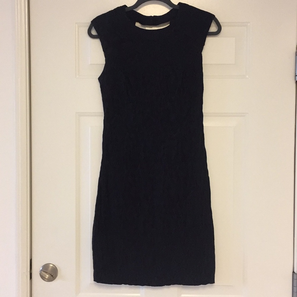 Bison Bisou black dress